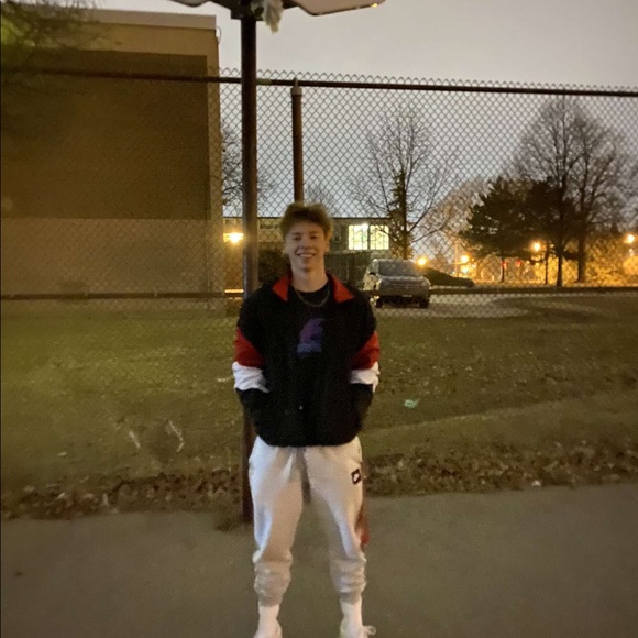 Meet your Posher, Matthew - Picture 1 of 1